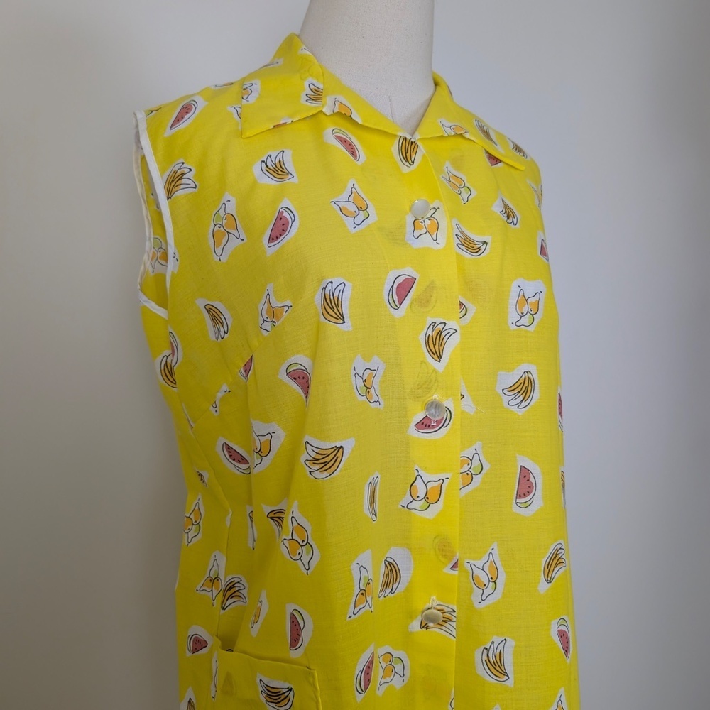 Yellow Fruit Duster Pajamas Button Down Size Medium Midi (v) - Picture 7 of 11